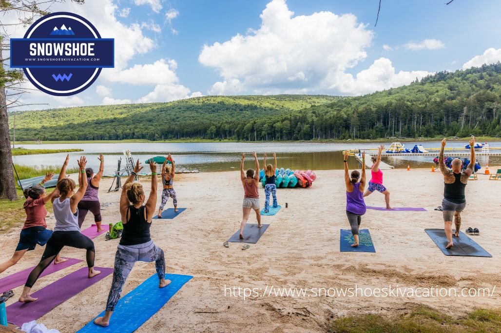 Power yoga to start your day with some power! Book a condo today at snowshoeskivacation.com/availability/ #snowshoe #skiresort #vacationhome #lodge #travellerslodge #poweryoga #yoga #morning #vacation #summer