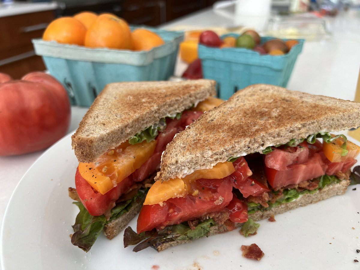 dornfeld's tweet photo. Saturdays are better with a visit to Tower Grove Farmers Market to grab tomatoes for a BLT. Happy Saturday!! @TowerGrovePark https://t.co/Y59UYx8V7f