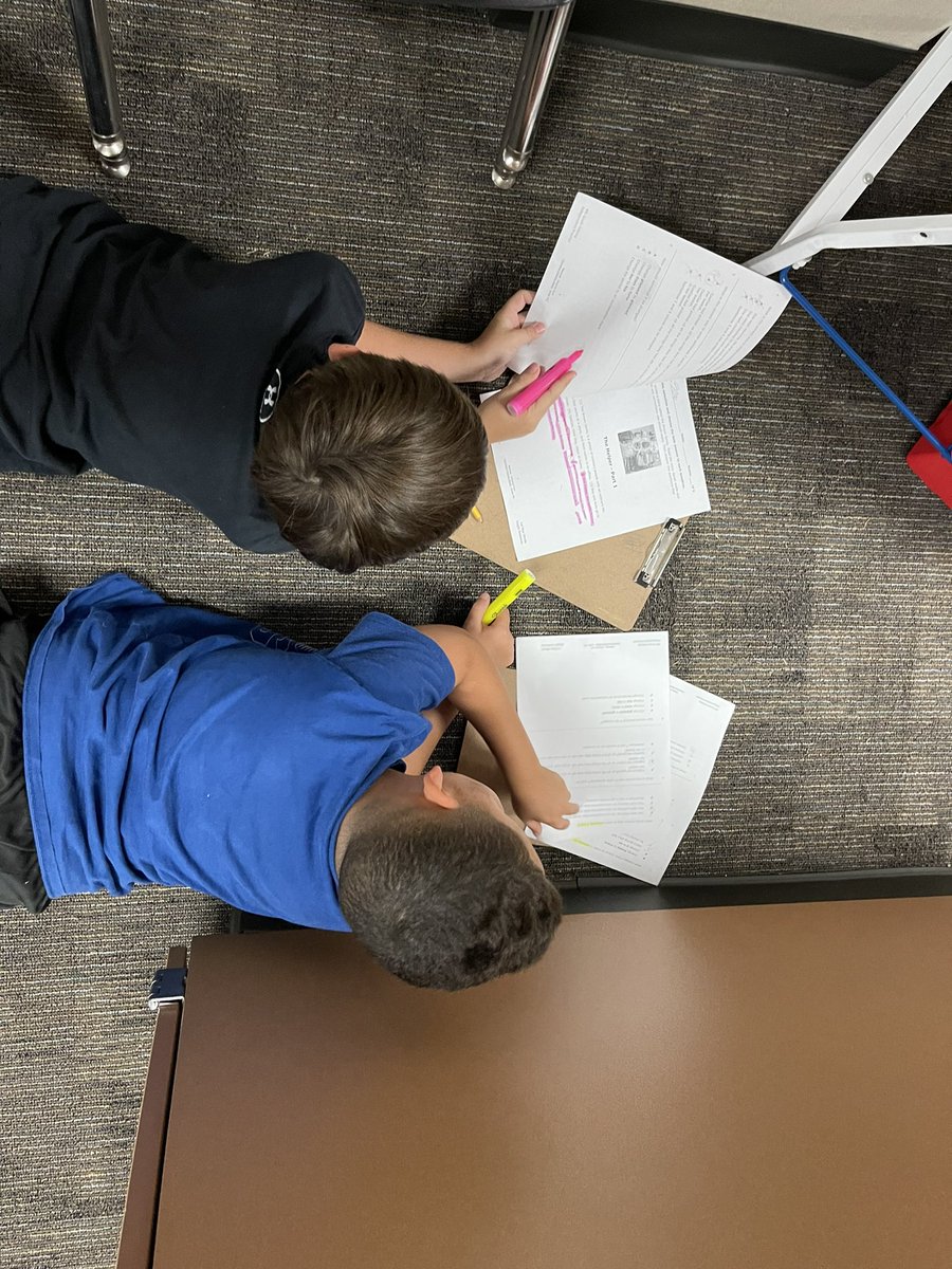 Partner work is the best! Helping authors edit their sentences. 📝 Do your sentences have SWAG? 😎