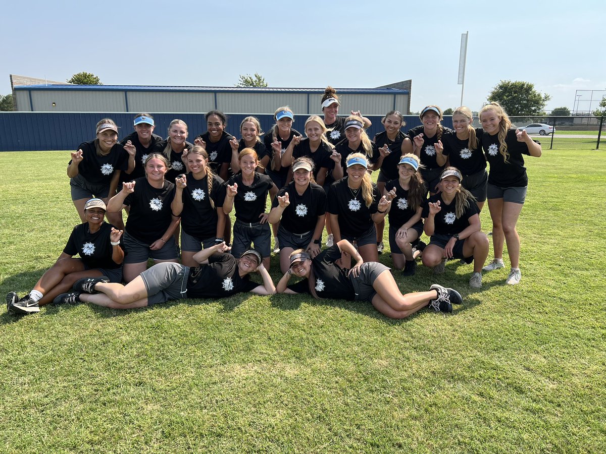 Saturday Morning Practice ☑️ Now we’re ready to cheer on <a href="/SWOSUFootball/">SWOSU Football</a> tonight! #Dawgs