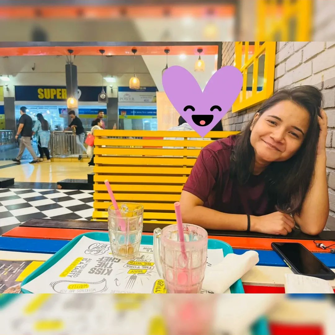 Dobriyal_jaya's tweet photo. Joy of little things in life ๐๐๐๐ค
#Tweet #twitter #jayadobriyal #dobslife #noida #gip #wataburger #icetea #strawberryshake #joy #littlethings https://t.co/l38GJsjYUd