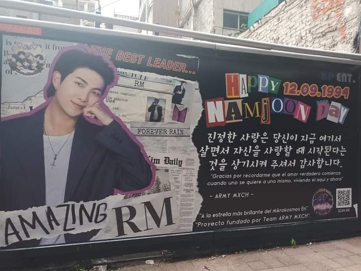 ELHE_EZZ's tweet photo. @nicolle971_ Y aquí en la CDMX... Ya estamos listas para festejarle con este precioso banner...
Proyecto echo por la fan base
#Teamarmymxch 
Para q vayan a tomarse sus fotitos 💜🫶 y no olviden etiquetar al team🫰 https://t.co/PW9475ZunT