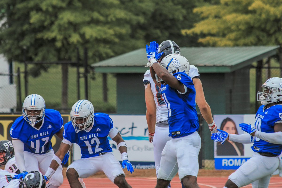 Shorter_FB's tweet photo. Oh yeah, we’re having fun now.

We’re up 28-14 at the half.

#BeatCatawba | #FlyHawks https://t.co/Ez0s3kyJDC