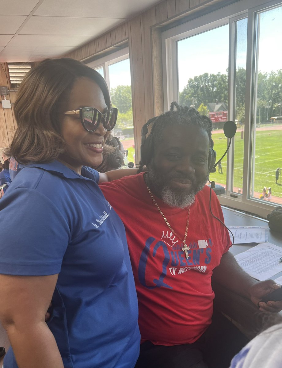 bethbadilla's tweet photo. Game Day at Hub Stine!  Go Cardinals!  @DmitchEdD @PlainfieldBOE @PEA_NJEA https://t.co/Aq8NHicDUz