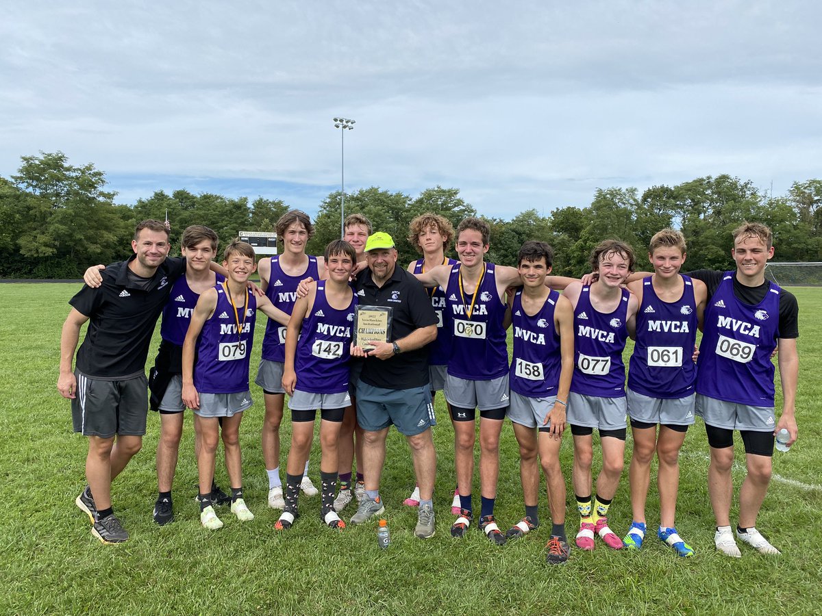 mvcaathletics's tweet image. 👟🦁Varsity Boys Cross Country won 1st 🥇place at the Georgetown invitational!!
MS boys placed 3rd!
#theyrunfast #LetsGoLions