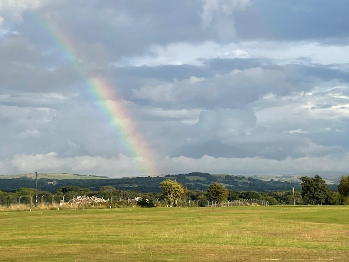 Avro Golf Club tweet media
