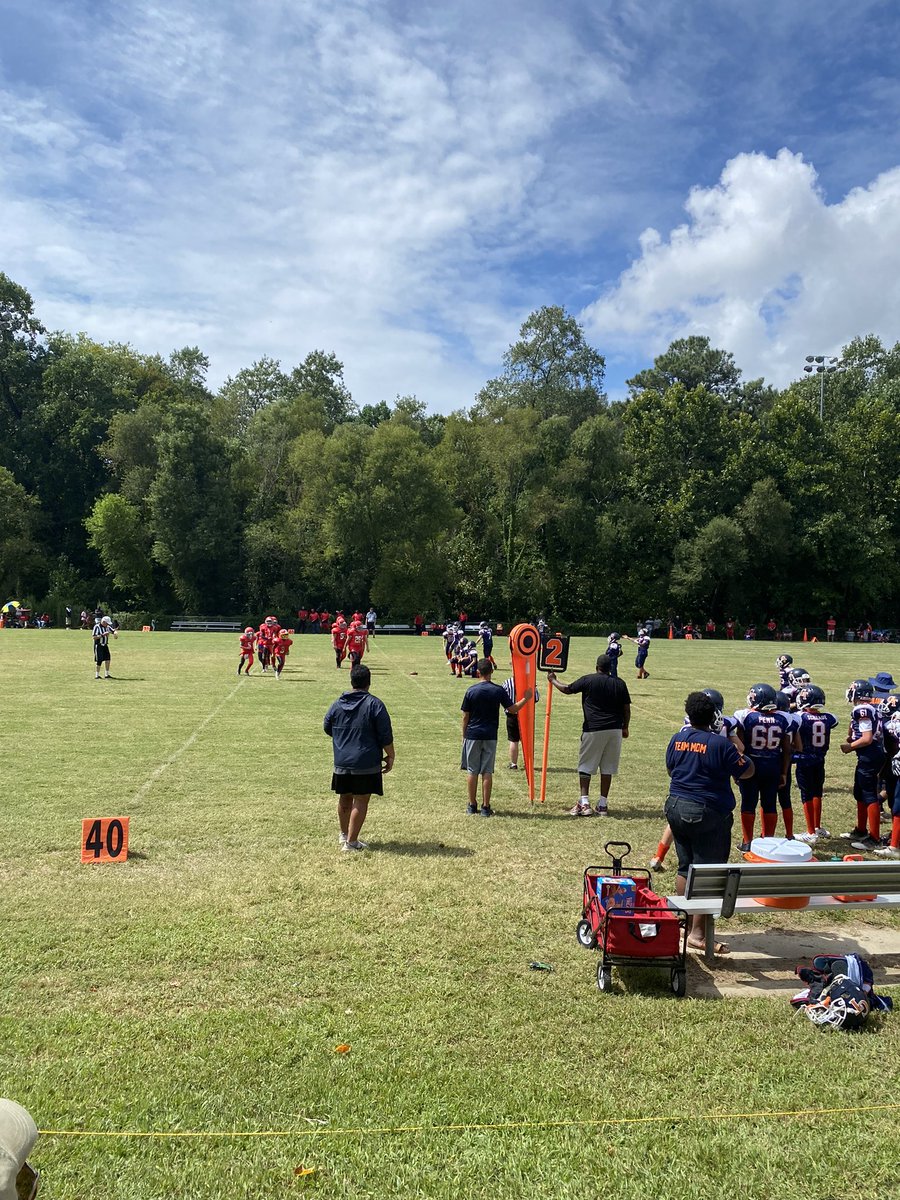 Enjoyed supporting the Grafton-Tabb youth football teams this afternoon. Had fun watching future Tigers compete! #GoTigers #TigerFamily #BigOrangeCountry