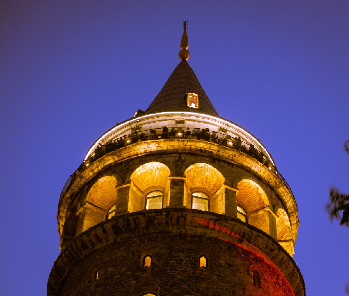 CollectionBety's tweet image. Galata Lights!

#nftart #nft #nftcollector #NFTCollection #NFTGiveaways #NFTs #nftart #NFTProject #NFTartist #nft #OpenSeaNFT #photography #photooftheday #photographers #castle #alanya #istanbul #galatatower  #scene #NightPhotography