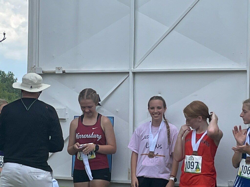 fzeactivities's tweet image. Our Lions @FZEXCTF had a good day at Forest Park. Congrats to Hailey Carmichael on 13th!#manyprogramsonepridE