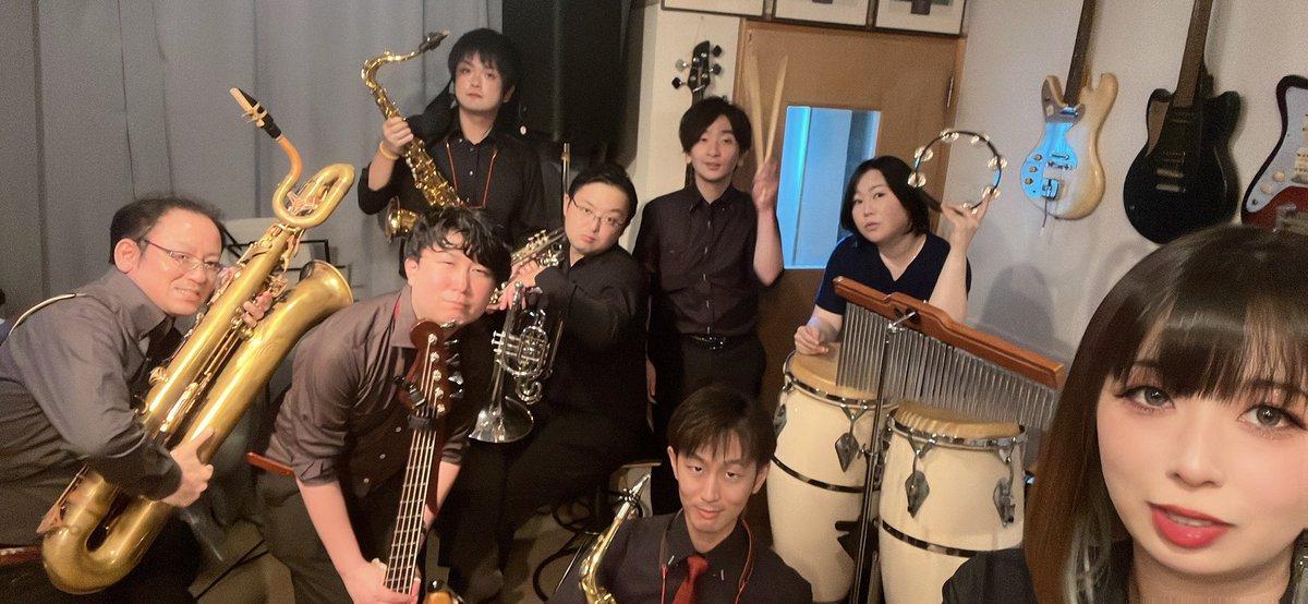 Anotes_anijazz's tweet photo. A'notes練習でした!今日は撮影もあったのでみんな衣装着てるから本番乗ってきた感覚でした👏
そんなA'notesは次回10/9らぼライブにて演奏します!皆さんぜひ遊びに来てくださいー!
#Anotes
#アニジャズ
#らぼライブ https://t.co/SMlD75cWza