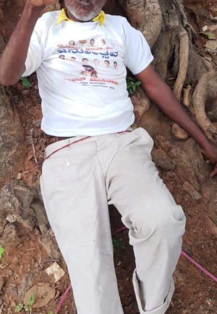 INCKarnataka's tweet image. ಕಾರ್ಯಕ್ರಮದ ಸಲುವಾಗಿ 6 ಕಿ.ಮಿ ಟ್ರಾಫಿಕ್ ಜಾಮ್ ಆಗಿದೆ ಎಂದಿರುವ @CTRavi_BJP ಅವರೇ.

ಟ್ರಾಫಿಕ್ ಜಾಮ್ ಆಗಿದ್ದಲ್ಲ, ಎಣ್ಣೆ ಜಾಮ್ ಆಗಿದೆ!

ಬಿರಿಯಾನಿ, ಮದ್ಯ, ಬಸ್ಸುಗಳನ್ನು ಕೊಟ್ಟು ಕರೆತಂದರೂ ಕುರ್ಚಿ ಖಾಲಿಯಾಗಿರುವ ಅಸಲಿ ಕಾರಣ ಇಲ್ಲಿದೆ!

#BJPBrashtotsava