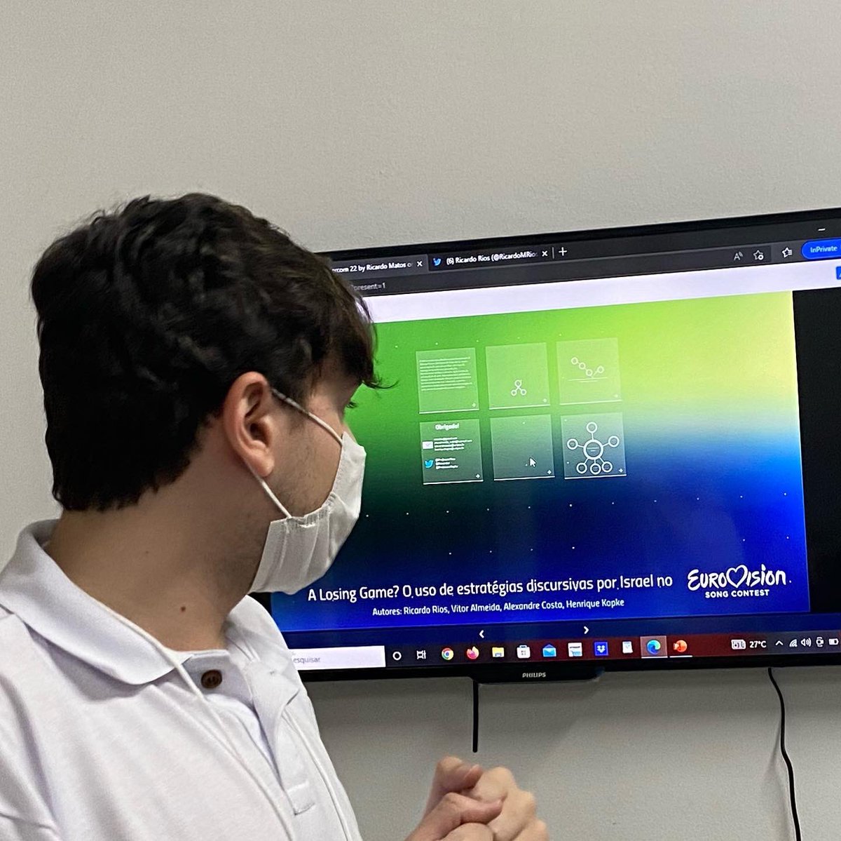 ProfessorRios's tweet photo. Aparentemente esqueci de postar AQUI as nossas apresentações de Intercom Jr. e Intercom Velho 😛 Pois seguem as fotos #Intercom2022 https://t.co/0lepnQcFdS