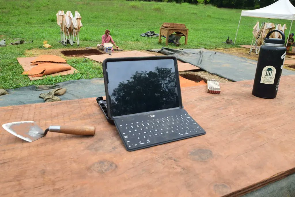 JMMontpelier's tweet photo. Sept 14 is our monthly #LunchAndLearn with @Montpelier_Arch!
Special guest: @brockter 😎
➡️https://t.co/9fIF1RCZYN 

#publicarchaeology #publichistory #plantationarchaeology #DigMontpelier #Archaeology #history #museums @SavingPlaces @VisitVirginia @JMMDescendants https://t.co/uKZekgNvaV