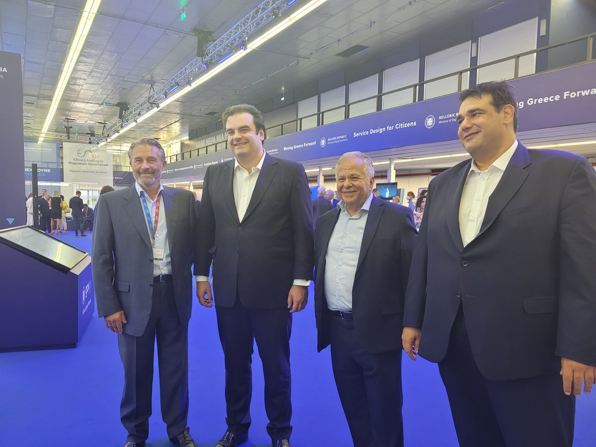 hamogelo's tweet photo. Συνεχίζουμε τη συνεργασία με τον Υπουργό Ψηφιακής Διακυβέρνησης, κ. Κυριάκο Πιερρακάκη και τον Διευθύνων Σύμβουλο των ΕΛΤΑ, κ. Γιώργο Κωνσταντόπουλο, για την αναβάθμιση των υπηρεσιών του Οργανισμού.
@Pierrakakis
#hellenic_post
#ΕΛΤΑ
#ΔΕΘ2022 https://t.co/FVsj5g8Zsa