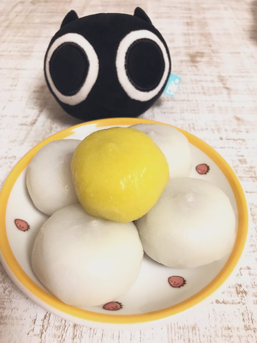 昨日はようやく月見食べれました!
そして今日はお団子も用意したし朝から可愛いおメメキラキラ✨シャオヘみたいな子をいただき、習い事の後にまたミスド行った(ちなみに家にもドーナツがまだある)