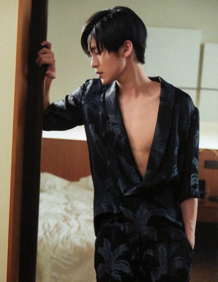 _REN0216_'s tweet photo. エロい俺か、

かっこいい俺か

キメるのは俺と絡んでくれる人がキメてwww、

 #なりきりさんがRTしてくれてそれを見たなりきりさんがきっとフォローしてくれる 
 #友達募集中 
 #拡散希望 
 #一般さんお断り 
 #メンバー先輩後輩大募集 https://t.co/Jcur1HicDo