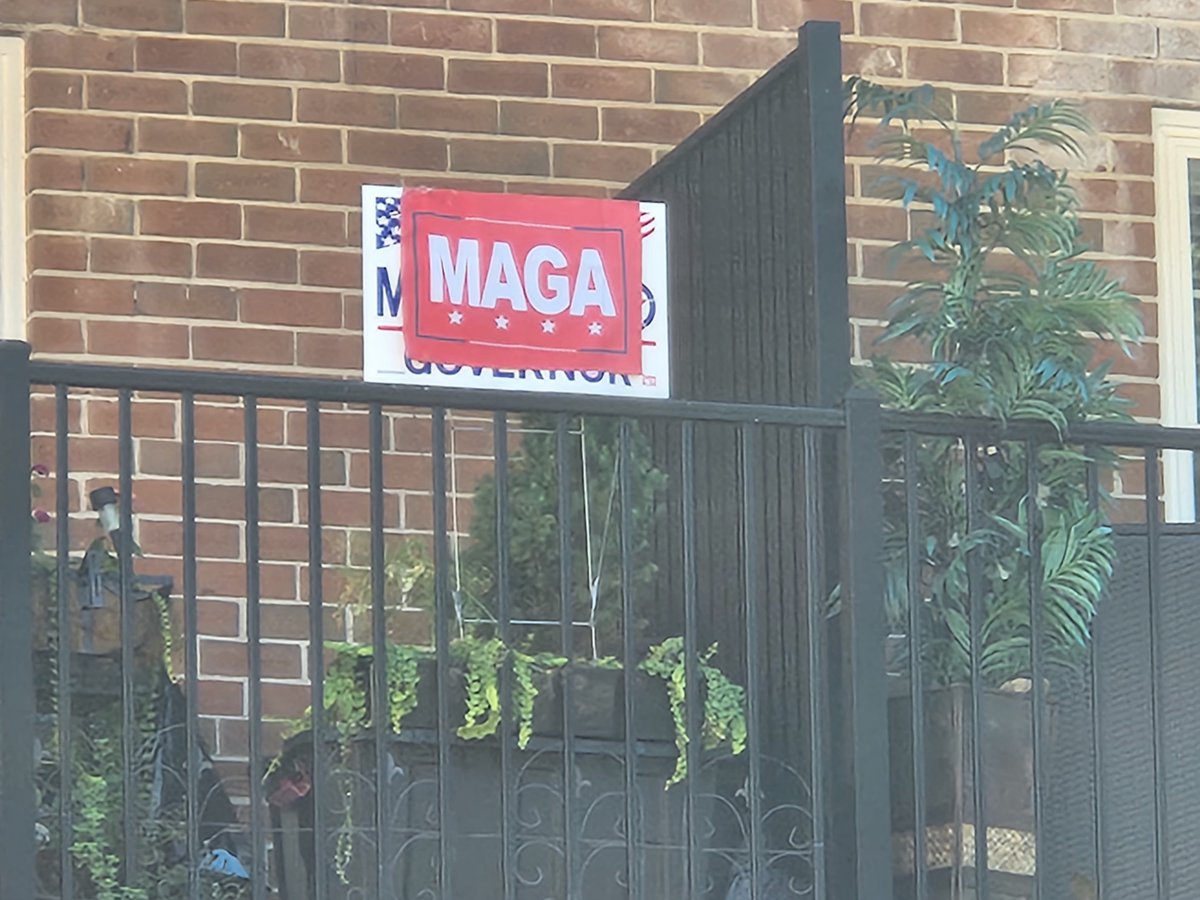 Blackbunnyfibrz's tweet photo. Even though we have a no-signs-on-balcony policy, someone at my apt bldg has been posting political signs for weeks. Today I saw this. Not a good look, #RadnorPreserve #AptManagement https://t.co/cjzqw5PPaG