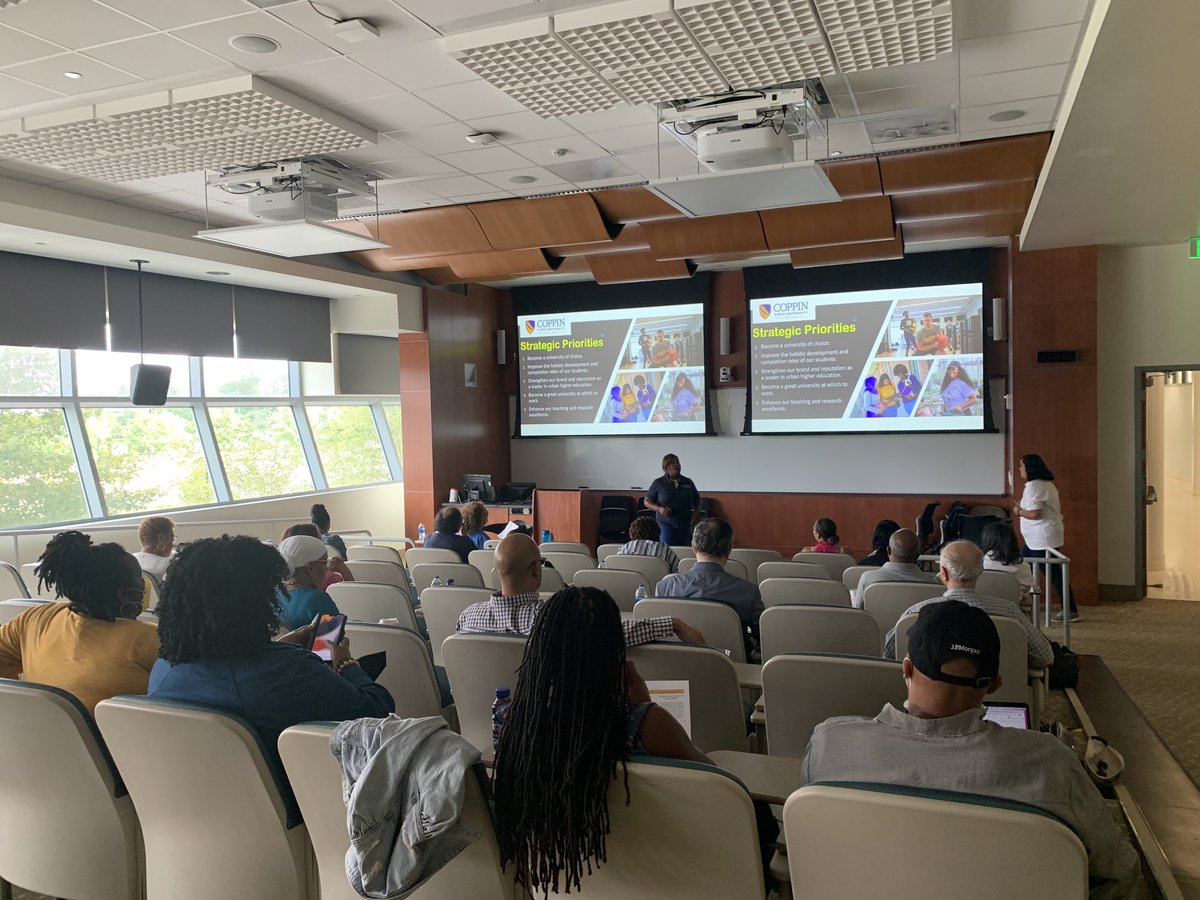aelhaggan's tweet image. 10th Faculty Development Saturday ⁦@CoppinStateUniv⁩ ⁦@CSUalums⁩ ⁦@thecoppinroom⁩ ⁦@CoppinStateTech⁩ ⁦@CoppinPresident⁩ #csutech