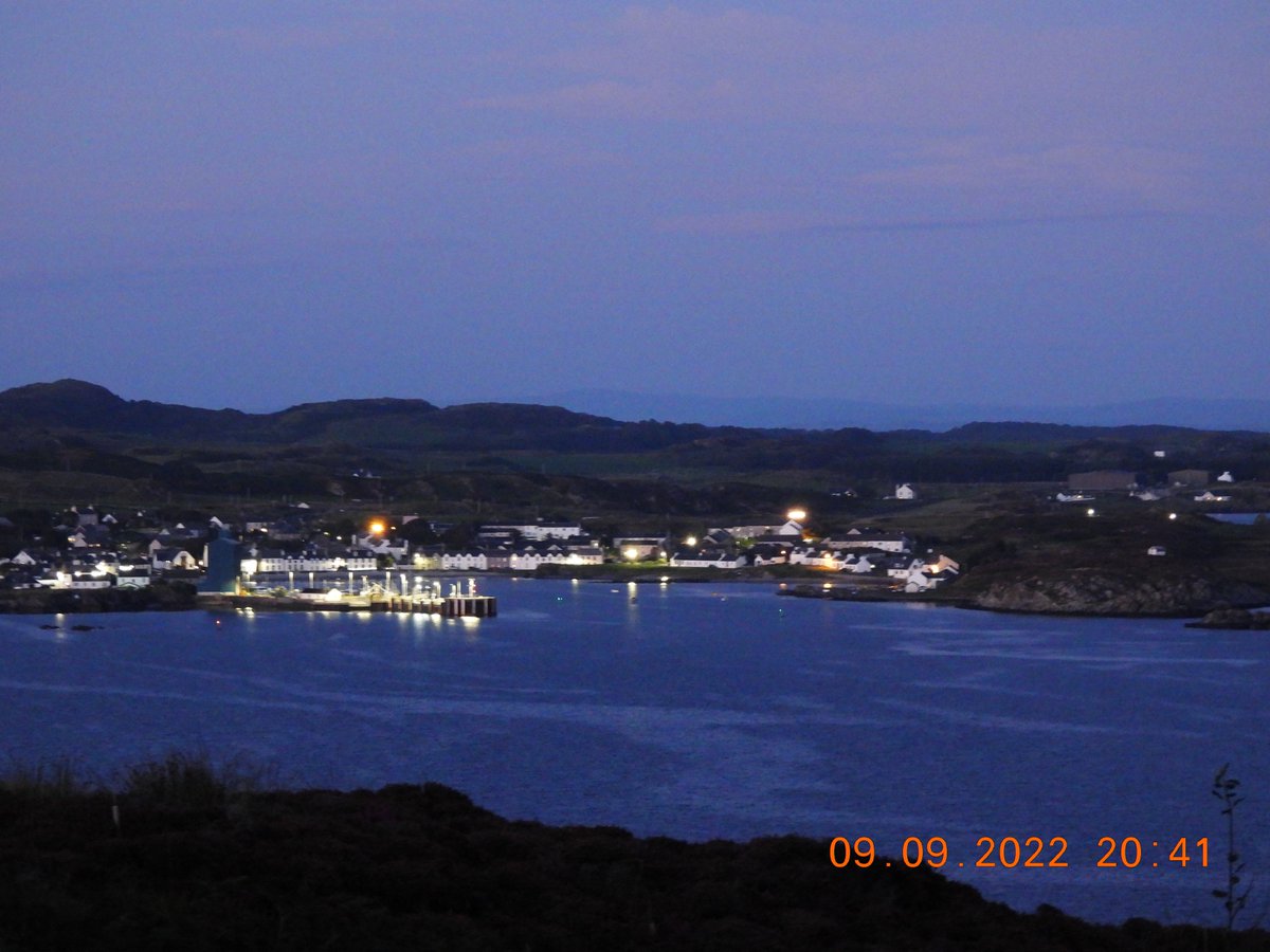 Not everything on Islay has something to do with ferries, cruise ships, deer or whisky. There are also some great views to be seen as well!
This was the moon last night and the lights of Port Ellen on a clam and peaceful evening.