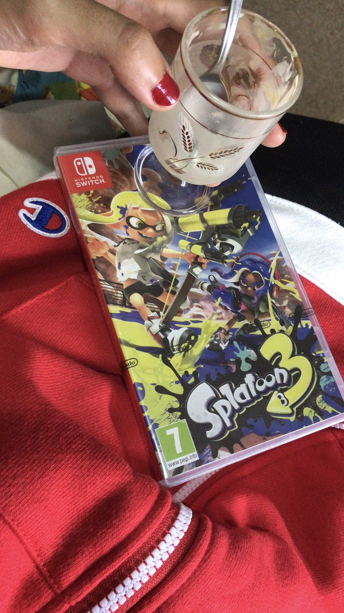 _stooki_'s tweet photo. Bday settings 🥂📍🎮 @SplatoonNews #Splatoon3 #Champion #Nintendo https://t.co/hD5MQ4sxO8