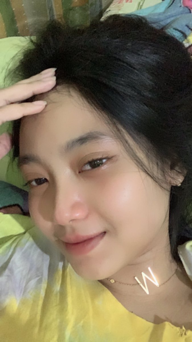 carammilo's tweet photo. malming menangis https://t.co/Fmyq8HtQlE