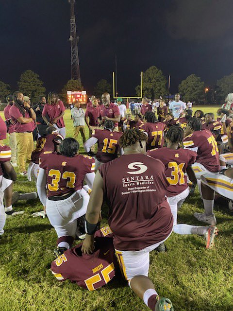 dr_diron's tweet photo. Coach Stone is an exemplar of my mentor and brother @Principal_EL Immortality of Influence philosophy. Coach Stone’s presence and influence on the students and school culture @BTWBookers is unquestionably excellent. #EveryBookerEveryDay #CoachStone #influence https://t.co/QilaoGUjoD