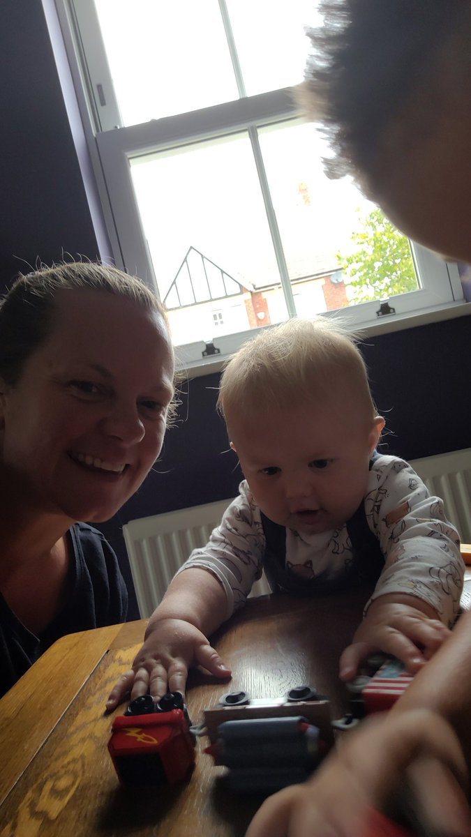 OnlyEssJay's tweet photo. How is this happening? Where are my babies disappearing to in front of my eyes?? https://t.co/hBJjXUb8Fc