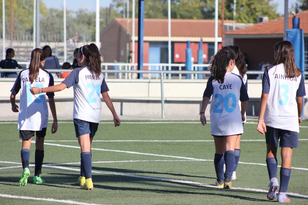 fuenlatlantis's tweet photo. ¡𝗗𝗘𝗕𝗨𝗧 𝗣𝗘𝗥𝗙𝗘𝗖𝗧𝗢!🤘🔥

Nuestro Infantil Femenino "A" y el Alevin Femenino debutan con dos grandes victorias en el inicio de su pretemporada. 

Infantil Femenino "A" 1️⃣0️⃣ - 1️⃣ @getafefem 

Alevin Femenino "A" 3️⃣ - 1️⃣ @getafefem 

¡Continuamos con la puesta punto! 👌🏽 https://t.co/dmHfwaFqH1