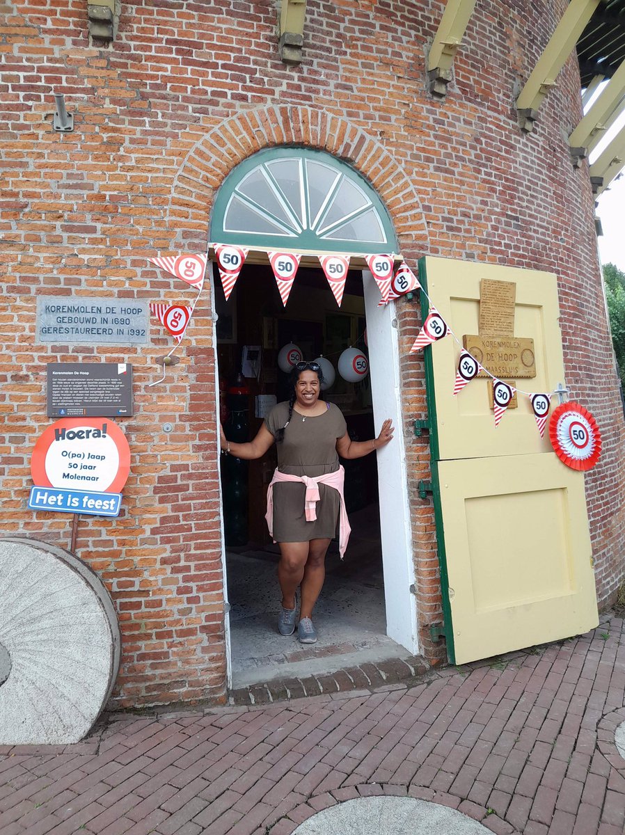 rozelyn1984's tweet photo. #openMonumentenDag #maassluis #molen #zeesleepboot #grootekerk https://t.co/GMO9nQrxUu