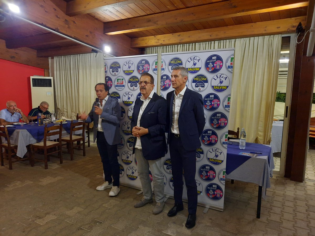 AntonioDePoli's tweet photo. 🔴🗳🇮🇹 Ringrazio tutti gli amici e sostenitori che hanno partecipato all'incontro di ieri sera a #Torrette (PU). È stata un’importate occasione di ascolto e confronto sulle problematiche del territorio! Grazie a tutti!
#DaiValoreAllaTuaScelta #Marche #Pesaro https://t.co/XC1zvfPAGa