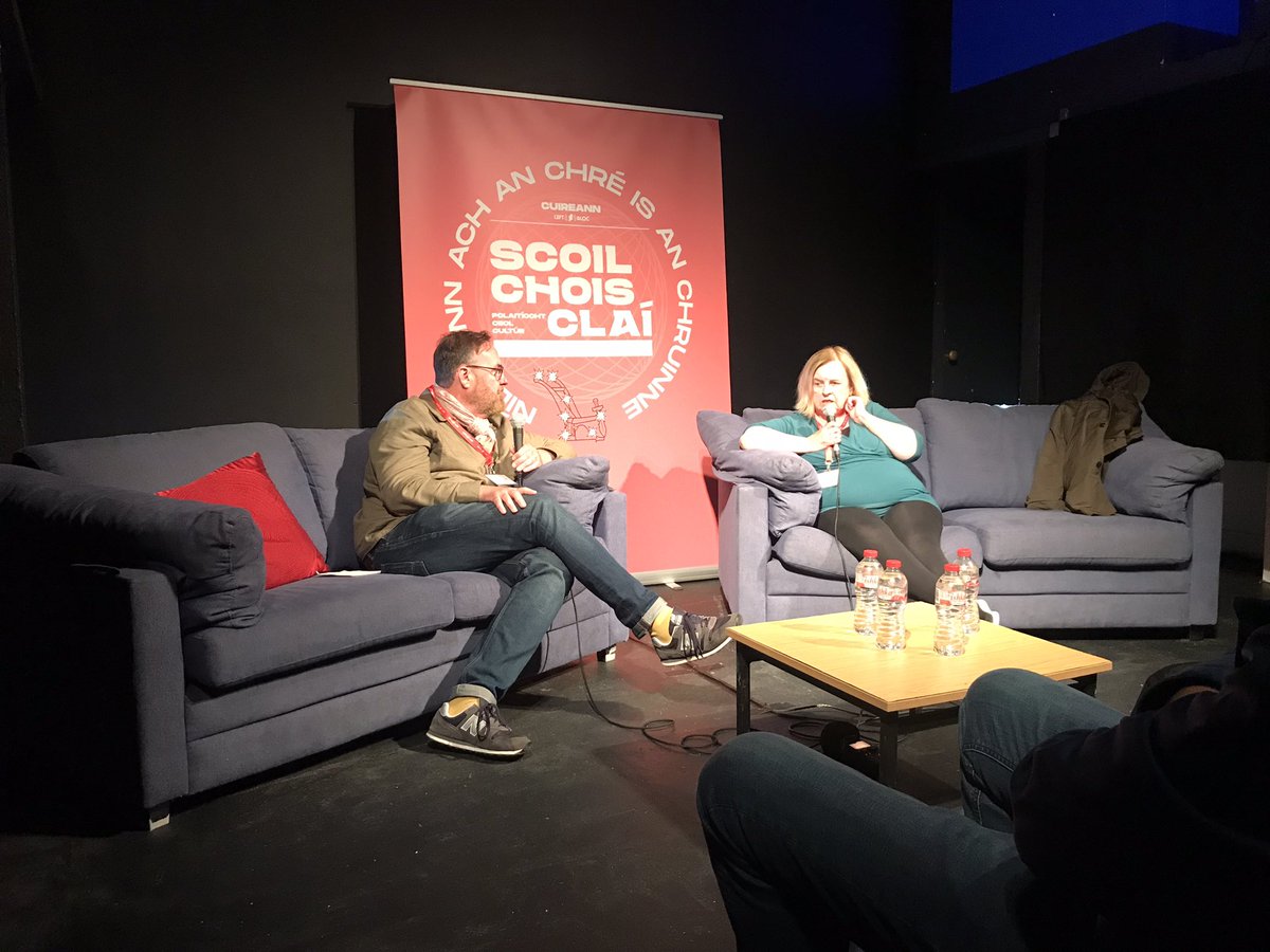 GlorNaMona's tweet photo. Chuir Bernadette McAliskey Scoil Chois Claí faoi lán seoil aréir in Inis Oírr: deireadh seachtaine d’oideachas polaitiúil sa Ghaeltacht ✊🏼

‘Níl uainn ach an chré is an chruinne’ https://t.co/S9mlirpoQz