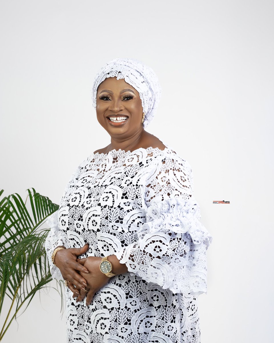 MalayBanks's tweet photo. Happy Birthday Iya Ibeji, I wish you all the very best in life. 
📸 @MalayBanks 
#photography #portrait #portraitphotography #malaybanks https://t.co/WFAwbHtWEC