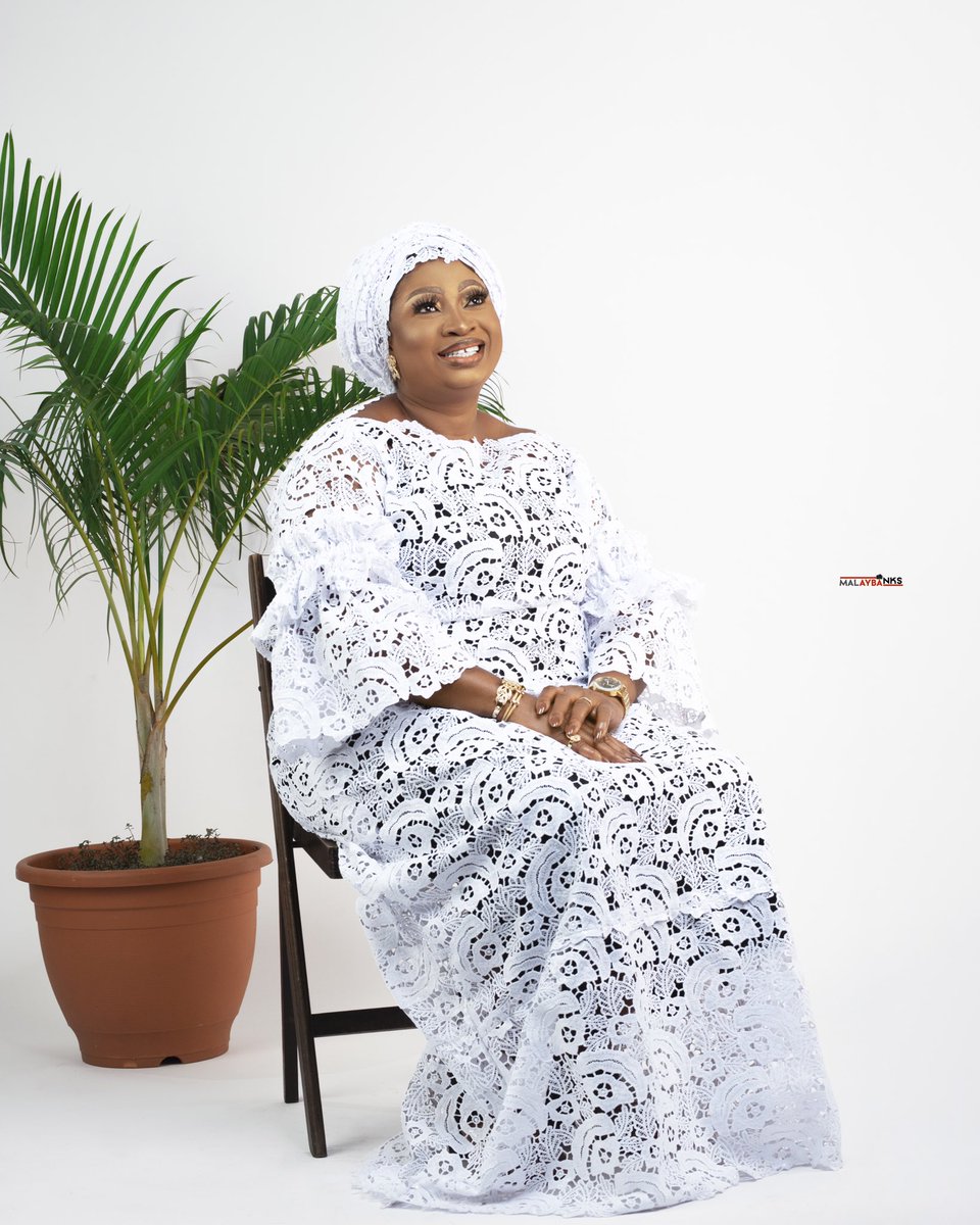 MalayBanks's tweet photo. Happy Birthday Iya Ibeji, I wish you all the very best in life. 
📸 @MalayBanks 
#photography #portrait #portraitphotography #malaybanks https://t.co/WFAwbHtWEC