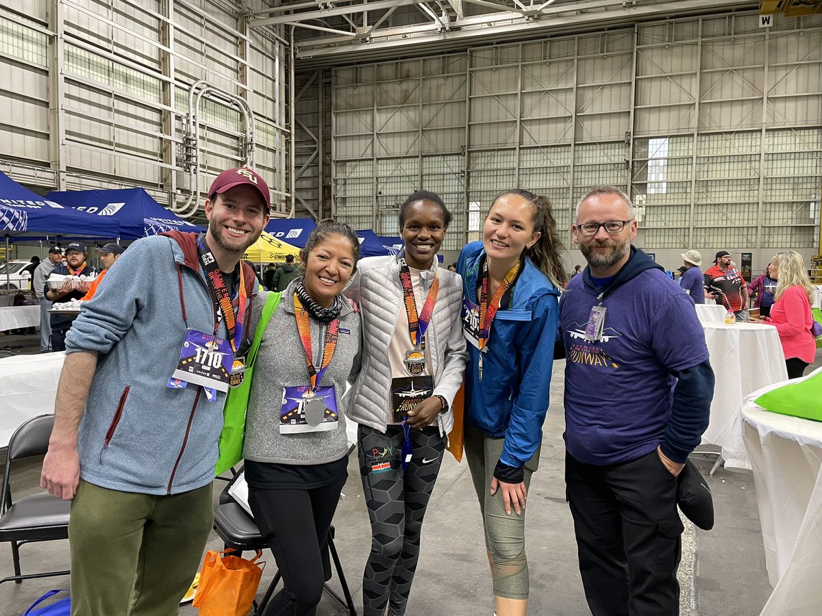 VBFCan's tweet photo. United 5K @jonathangooda @united @MattatUnited @Cheryl_Searle #racewinner #colfax https://t.co/T3XZgzmCTU
