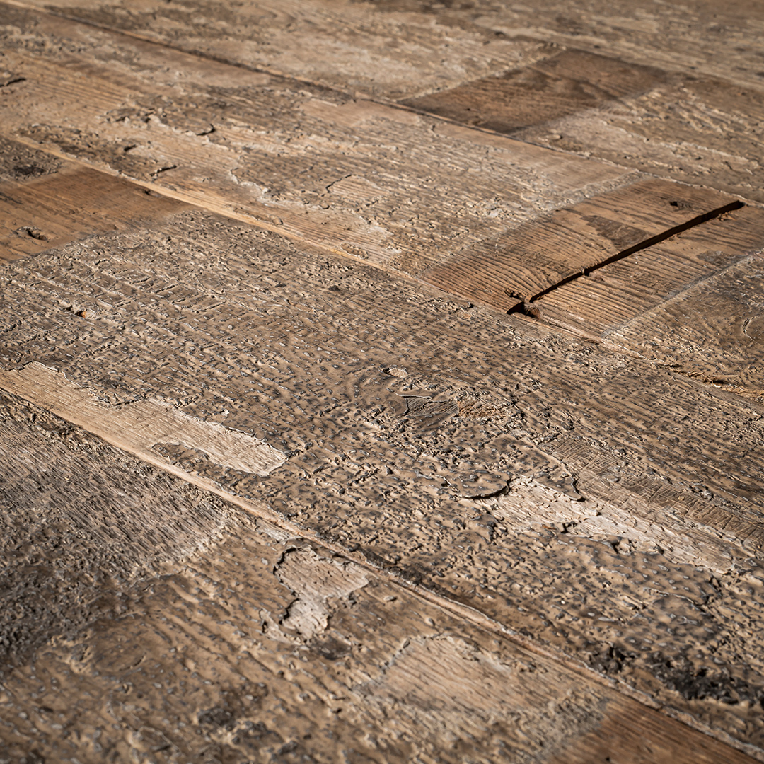 Reclaimed Pines can be sourced from all manner of historical spaces, however, the most sought-after material comes from historic buildings and structures from the 19th century.

This is where the most magical pines that originated from North America are found.