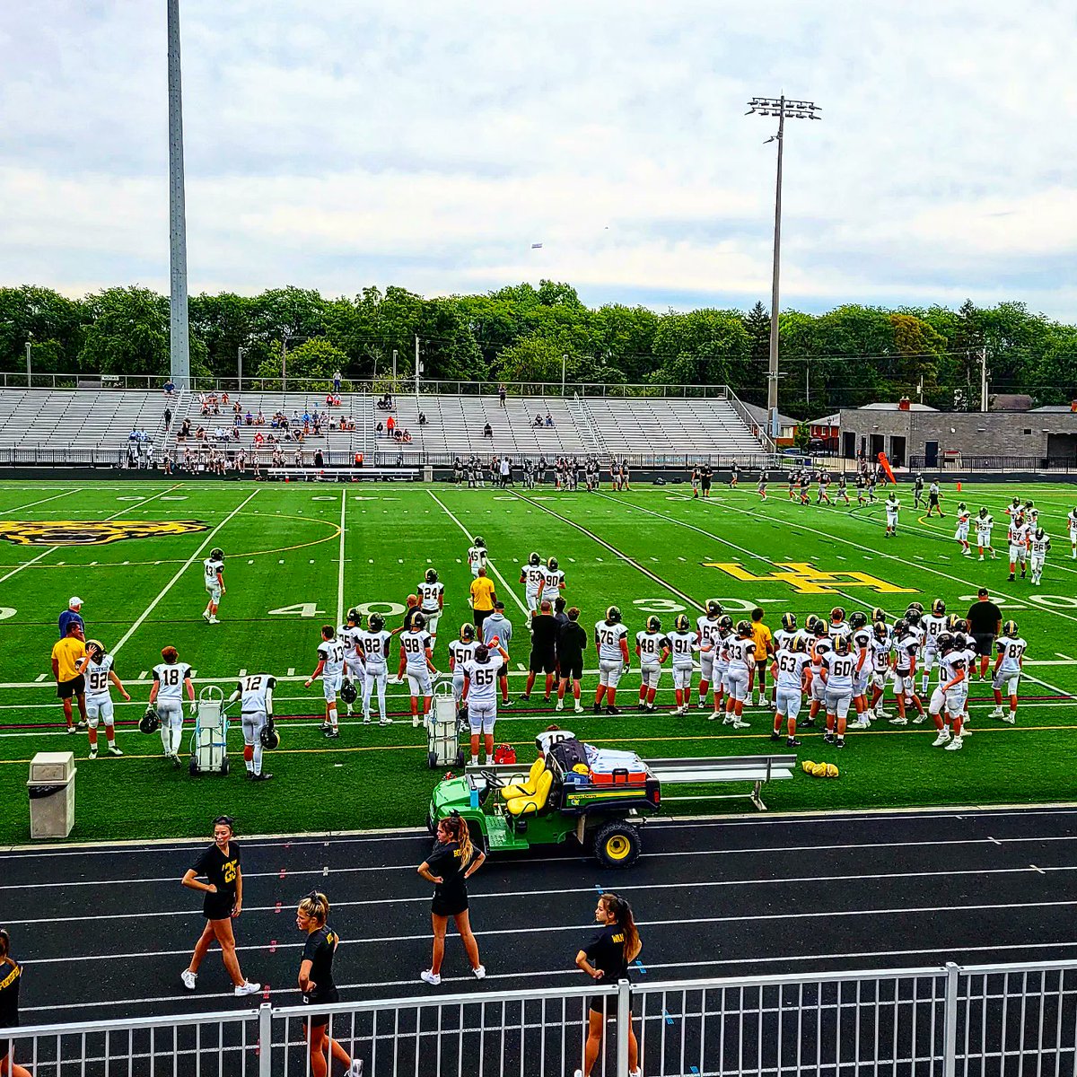 MikeGNow's tweet image. A day in the life 🏈🏈

#americanfootball #football #nfl #sports #nflfootball #collegefootball #nflnews #sport #superbowl #touchdown #nflmemes #basketball #nfldraft #fantasyfootball #espn #americanfootballplayer #nba #footballseason #madden #soccer #rannfl