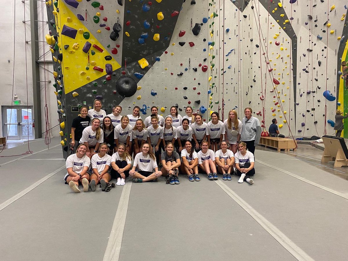 ✨Friday fun day✨We had a great time rock climbing at high point climbing and fitness! 🧗🏼‍♀️
#gofalcons