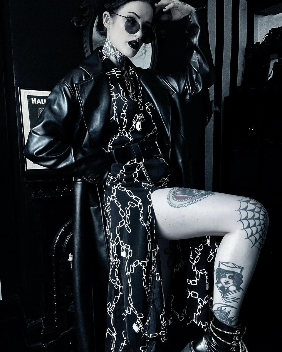 disturbiaco's tweet photo. Our Lovelock Midi is running low, AGAIN! Make sure to lock up your love and add to basket now! 🖤⛓️

📷 @courtneygammage 

https://t.co/FxFqdF17aY

#disturbiaclothing #emoaesthetic #emocore #altstyle #modernemo https://t.co/FNSXW1YlPG