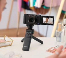 Guys, please help reach my goal - please ,❗i need new camera and light for new video manyvids.com/Profile/100464… Find it on #ManyVids!