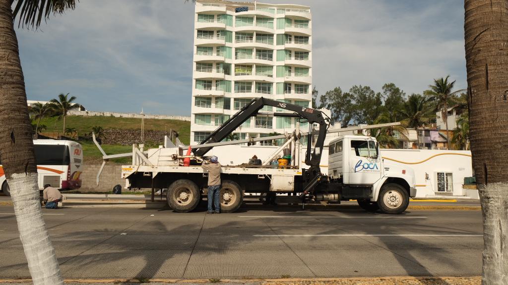 Seguimos rehabilitando y renovando luminarias, para que los boqueños y visitantes tengan espacios seguros en nuestro municipio. ¡Excelente sábado a todos!