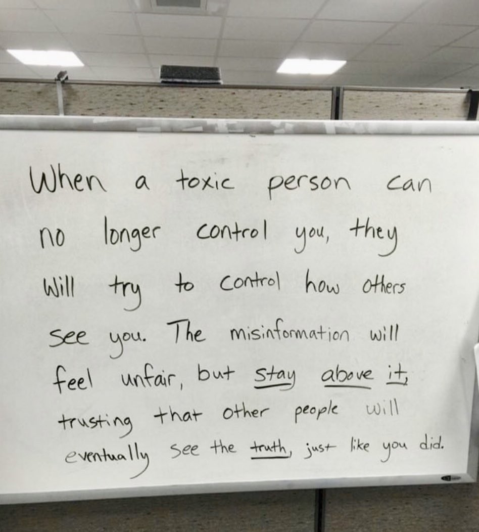 PoemHeaven's tweet photo. stay above it. https://t.co/dKCu9OmNs8