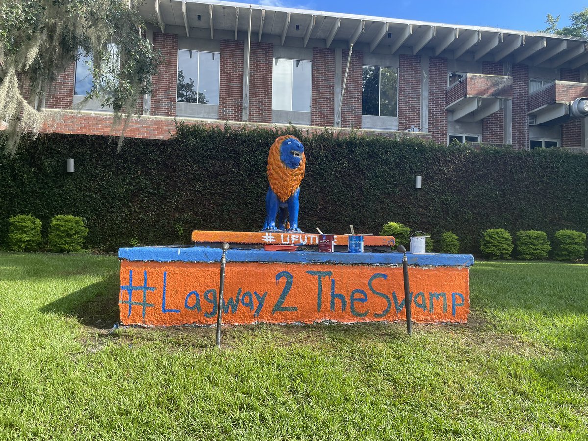 Nick de la Torre tweet media