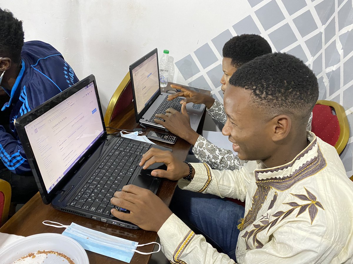 newDeal23's tweet photo. Contributing to local languages in Cameroon on the @WikiKouman project training for @RukuniC. Welcome to our. We contributors! https://t.co/lFSzGpaBll