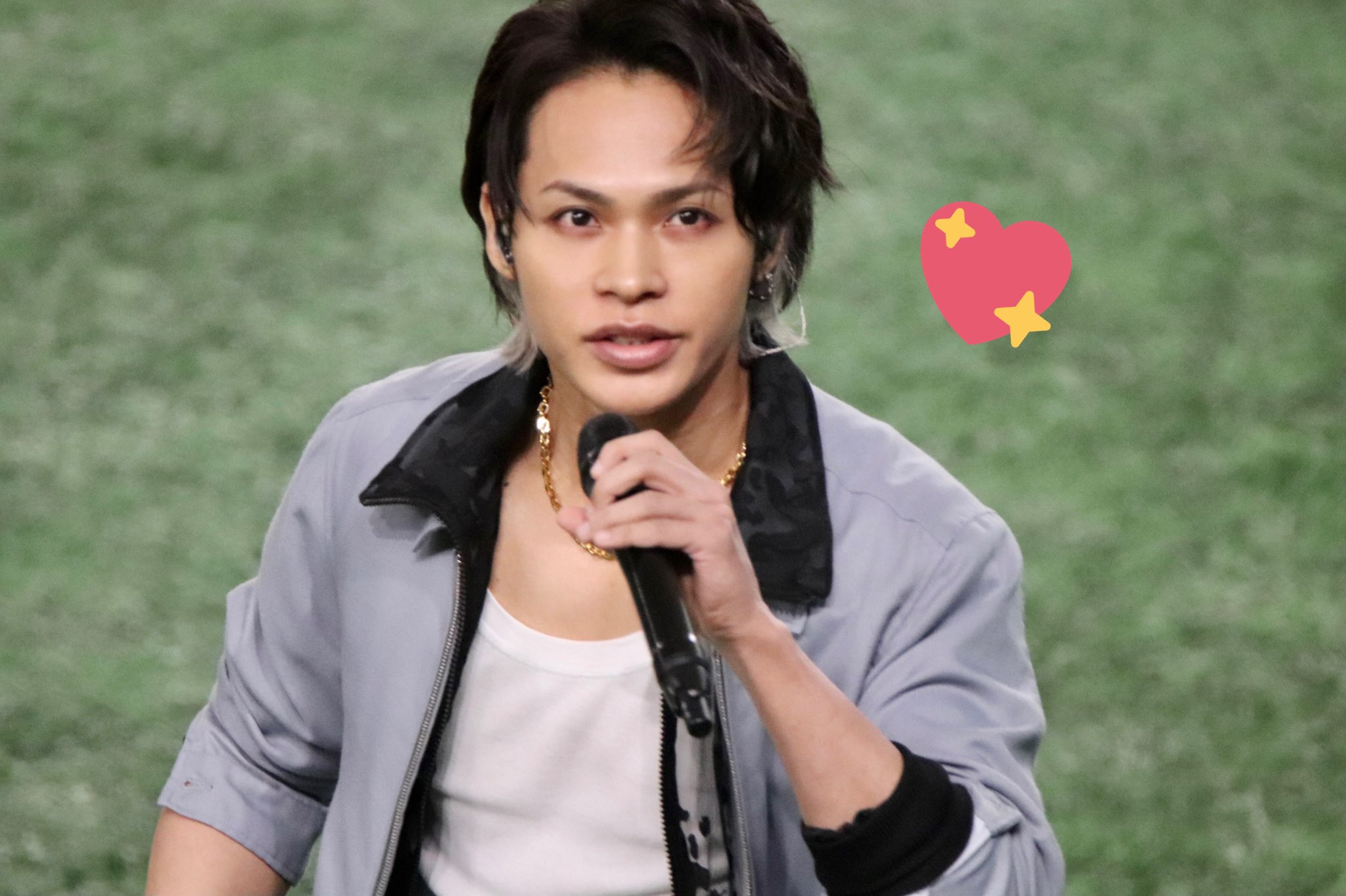 FcTK_GVacAIGjk9?format=jpg&name=large