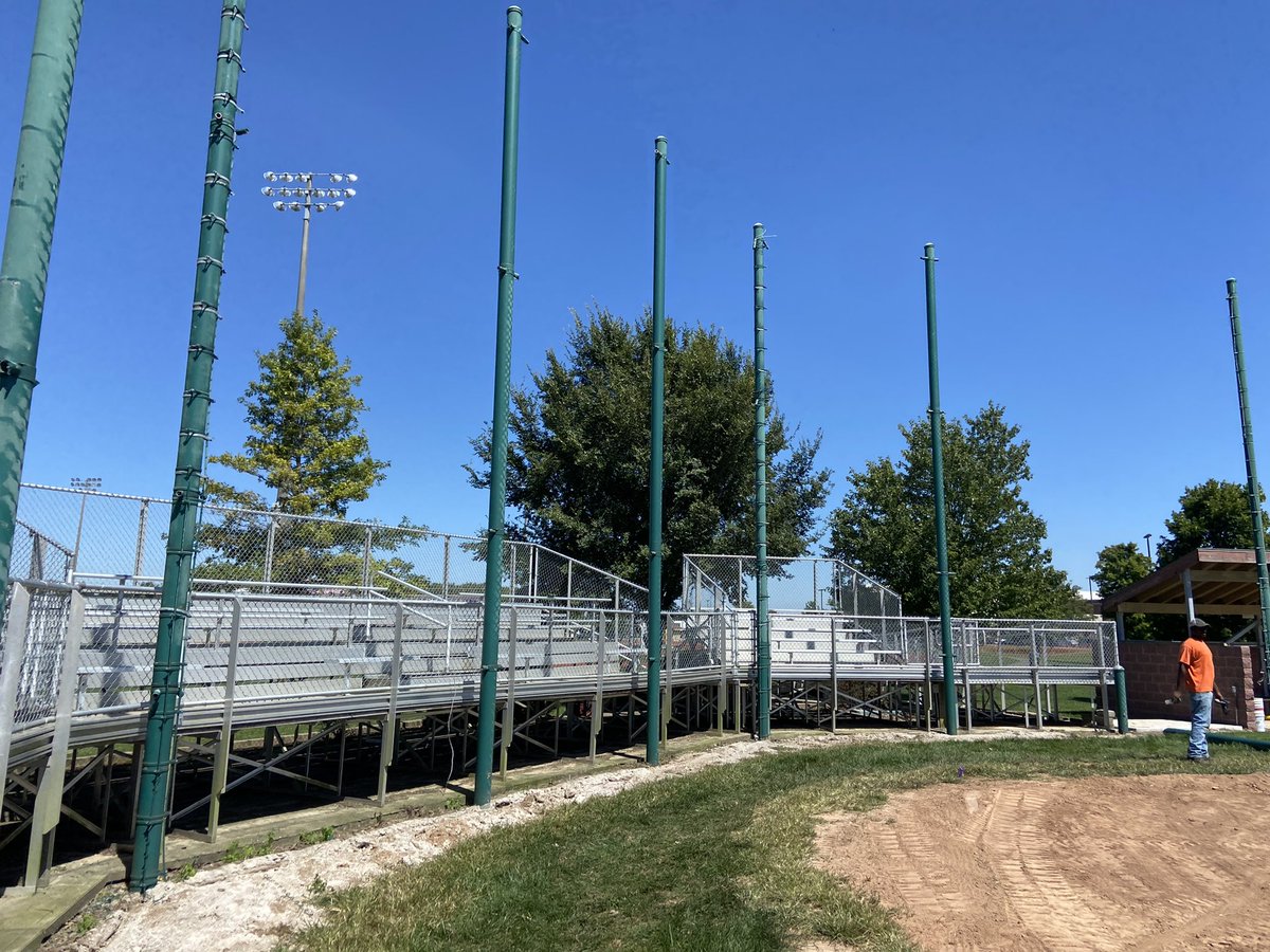BWestAthletics's tweet photo. Exciting times going on with the BW athletic facilities. There are more athletic facility upgrades to announce. The Var. Baseball/Softball Fields are undergoing a major facelift as we install new field turf on both fields and new fencing on our backstops. #ALWAYSIMPROVING https://t.co/UVZc7rphNn