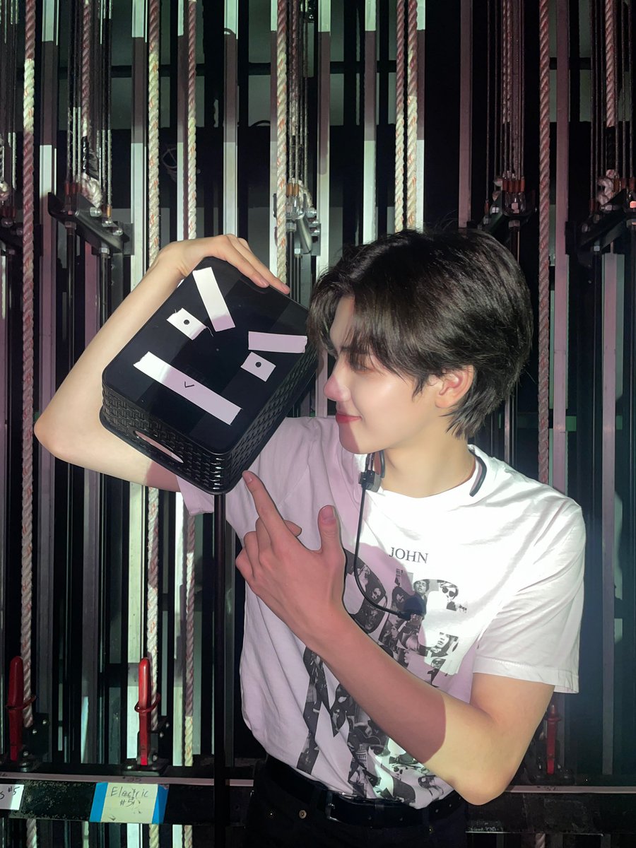 92175_'s tweet photo. @nothorak 9월 17일에 홍대에 절대 가십시오. ... 그날은 크래비티 강민희의 생일입니다...... https://t.co/yMeVU7pyKN
