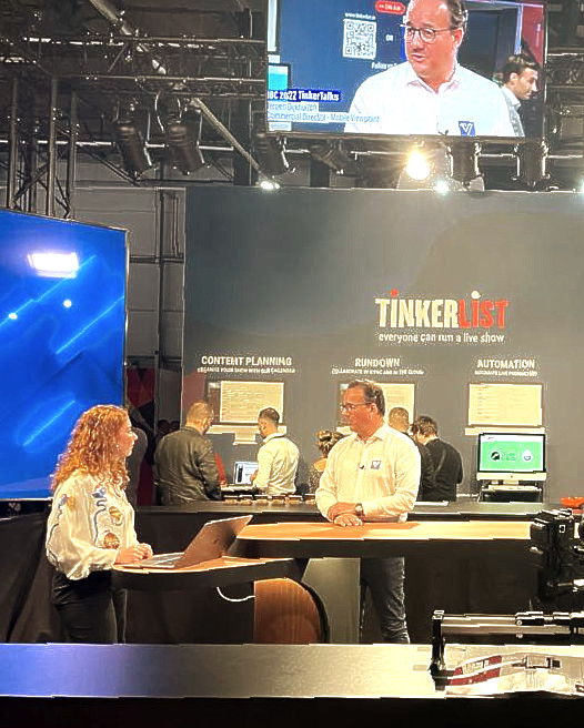 MobileViewpoint's tweet image. Our very own Jeroen got interviewed in the @tinkerlist #onemanband studio live on #TinkerTalks. And guess what? They&apos;re using a #MobileViewpoint #WMTlive backpack to assure them of good internet connectivity.

See it for yourself, at 5.F26.

#Tinkerlist  #IBCshow #IBC2022 #vMIX