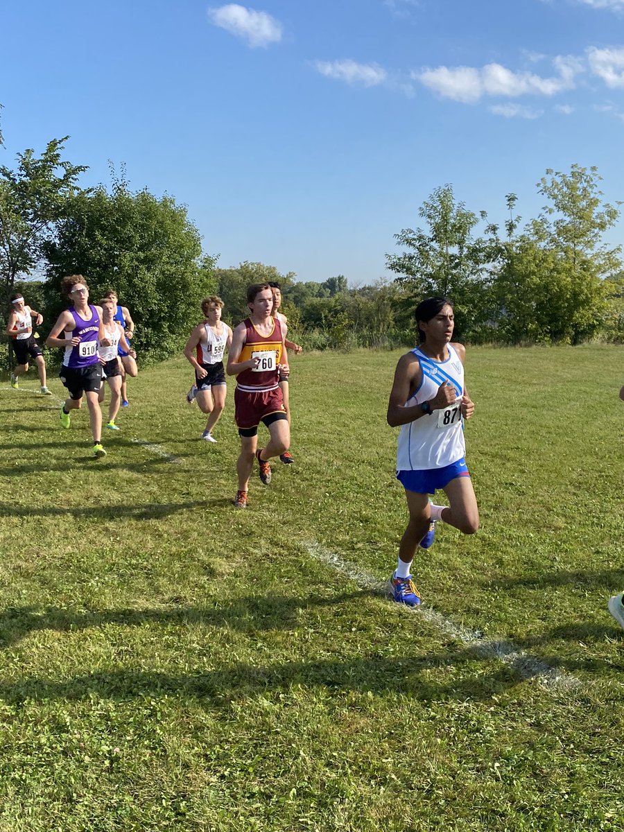 RBCHS_XC's tweet photo. These juniors are killing it today at the @WaucondaXC invitational today. https://t.co/iGe5xtpeIl