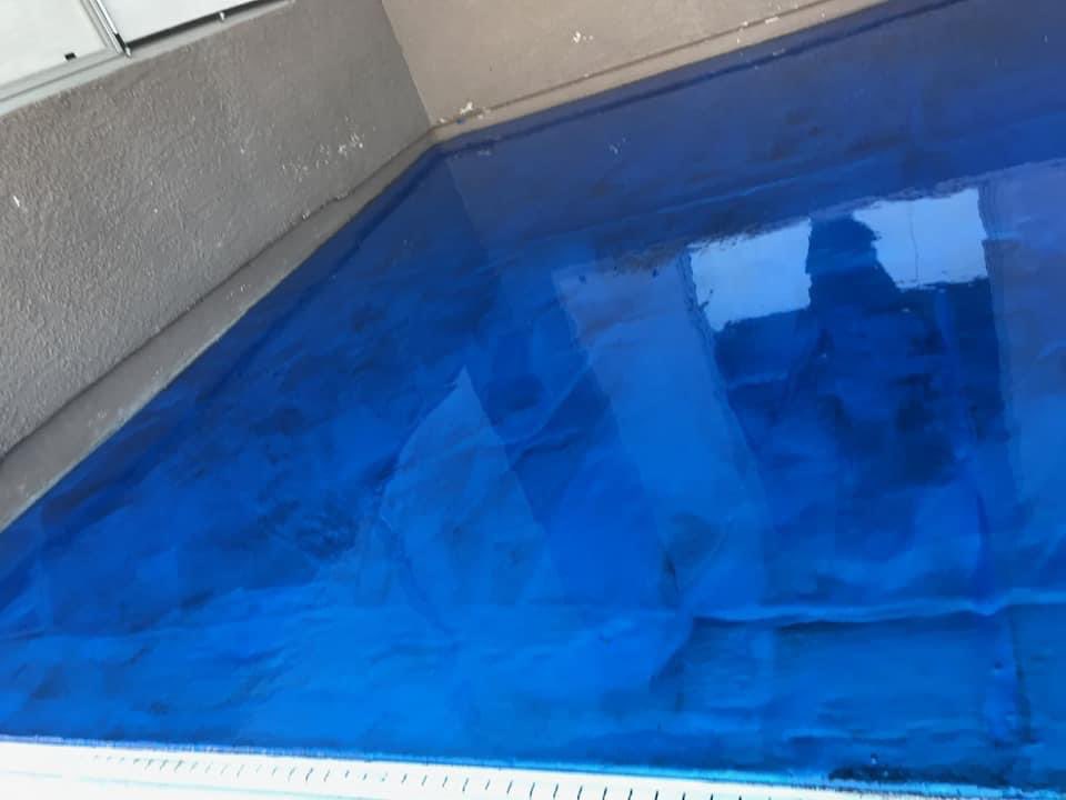 EpoxyArizona's tweet photo. Want to bring the oven in your back patio? Check out this beautiful 🤩 blue metallic #epoxy #back #patio! Give us a call at ☎️ 520-549-7772 or
 ☎️ 603-688-9967 for all your #epoxy and #polishing #flooring needs! https://t.co/JPEMEKBHUu