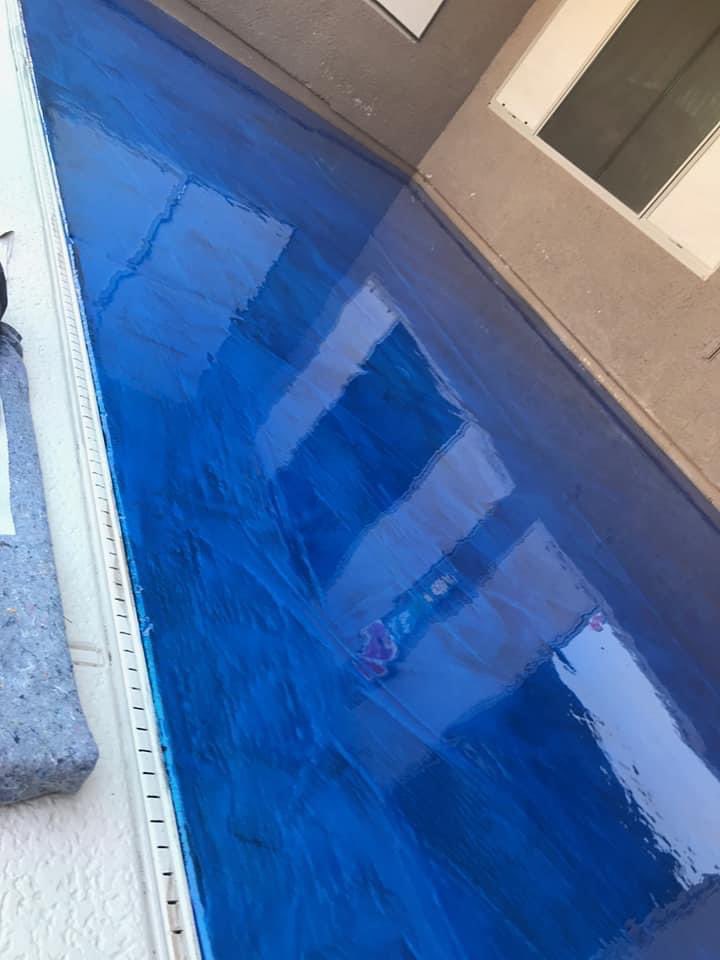 EpoxyArizona's tweet photo. Want to bring the oven in your back patio? Check out this beautiful 🤩 blue metallic #epoxy #back #patio! Give us a call at ☎️ 520-549-7772 or
 ☎️ 603-688-9967 for all your #epoxy and #polishing #flooring needs! https://t.co/JPEMEKBHUu